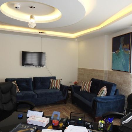 London Bridge Hotel Амман Экстерьер фото