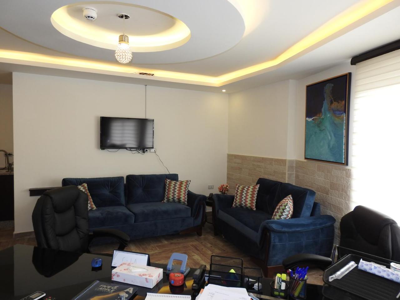 London Bridge Hotel Амман Экстерьер фото